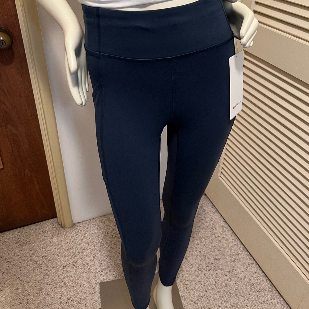 Lululemon- Invigorate HR 25 inch